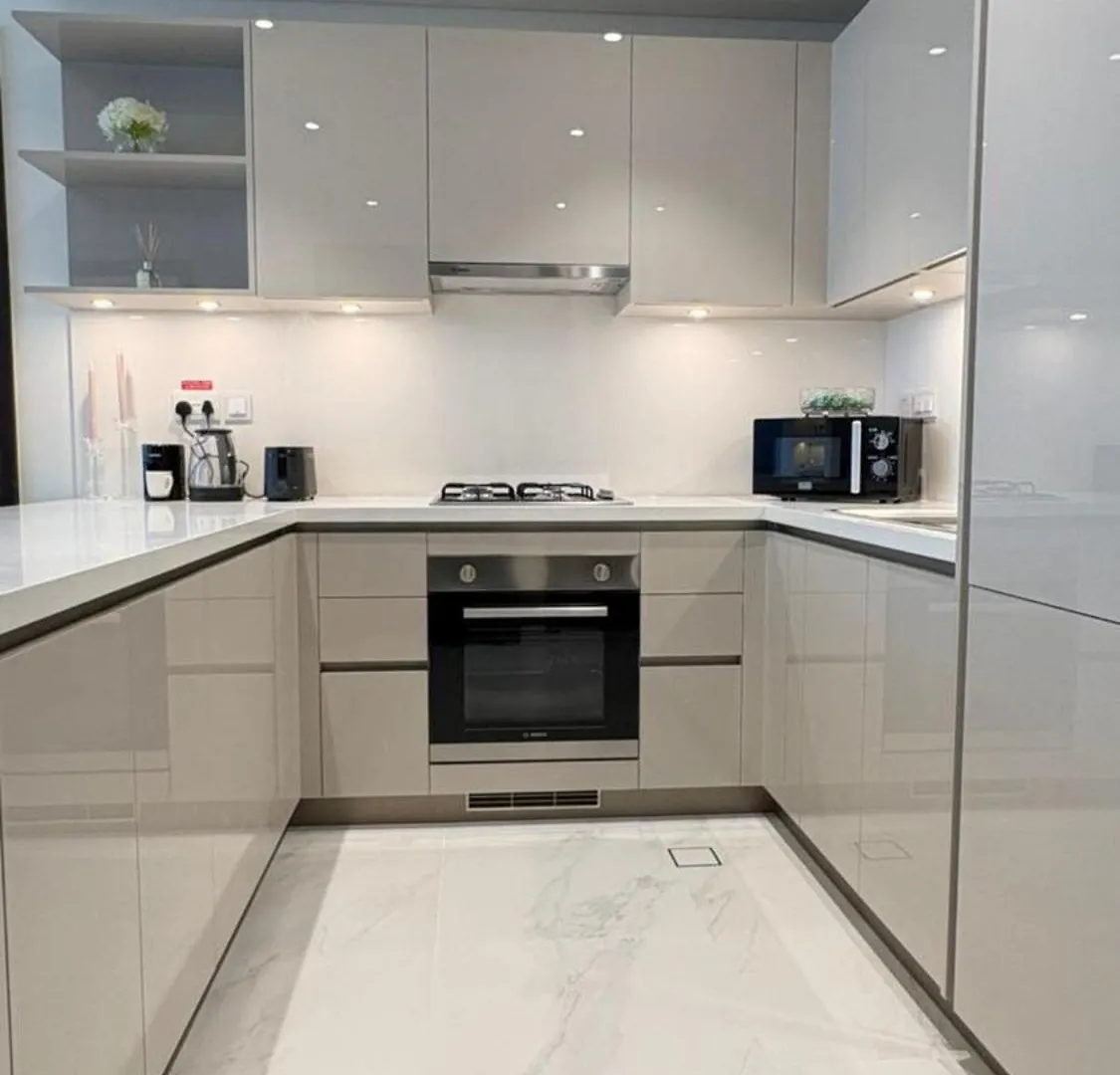 Modern 2 Bhk Apt Gym,Pool&More Dubai 0*,
