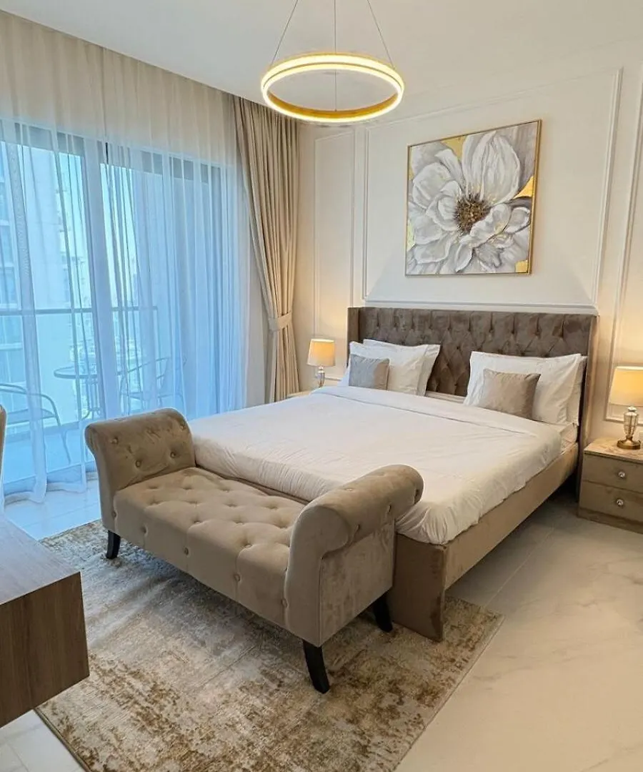 Modern 2 Bhk Apt Gym,Pool&More Dubai Apartment